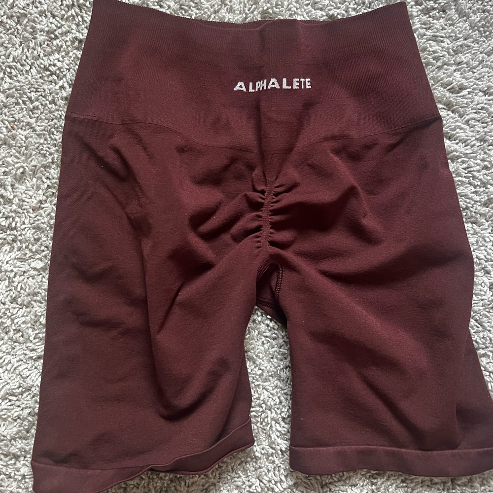 Alphalete amplify shorts